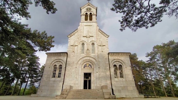 Cathédrale Saint Basil d'Ostrog