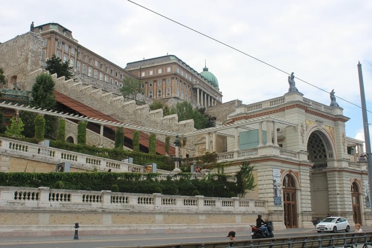 Bazar du jardin du palais
