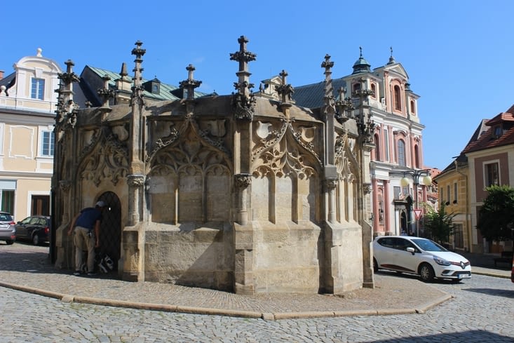 Fontaine gothique