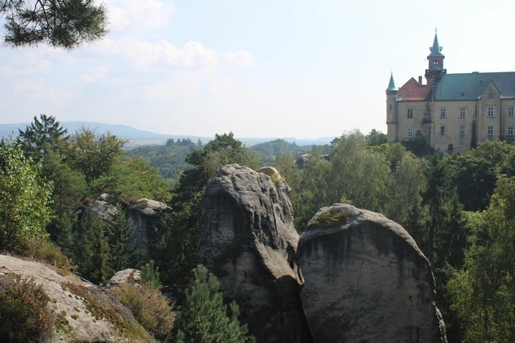 Point de vue sur le château d'Hruba Skala