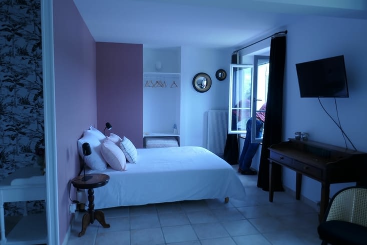 Thérèse... c'est pas de ma faute.. c'est le nom de la chambre