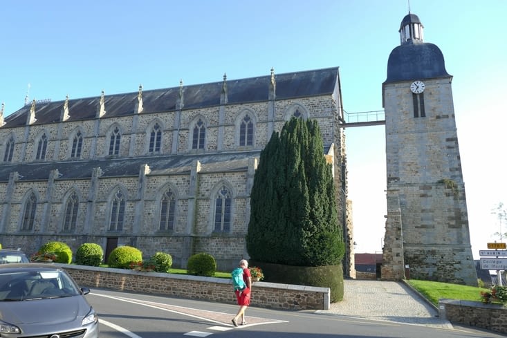 Une église bien étrange.. .