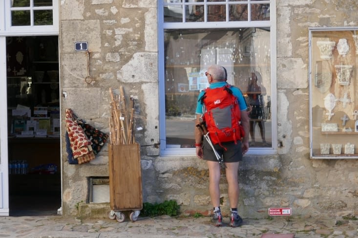 Oh.... Un pèlerin 🤣