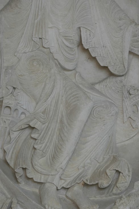 Visez un peu ce drapé... à faire rougir une couturière