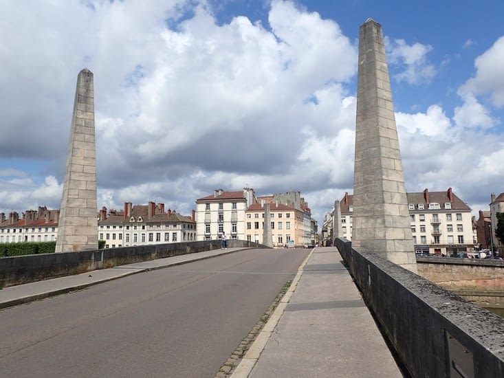 Le pont sur la Saône à Mâcon.
