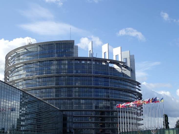 La eŭropa parlamentejo.