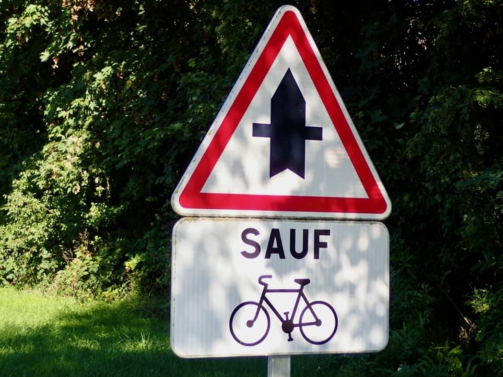 Trafiksigno nekredeble malestima de biciklantoj