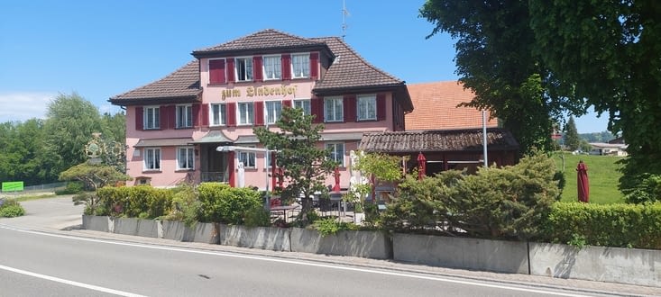 Ĺaupen, sur le chemin de la laiterie...Les initiés comprendront