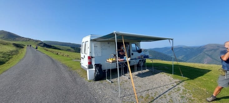 Le food- truck du col d'Elhursaro, 1181m