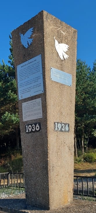 Alto de la Pedraja, monument aux morts découverts dans des choses communes.