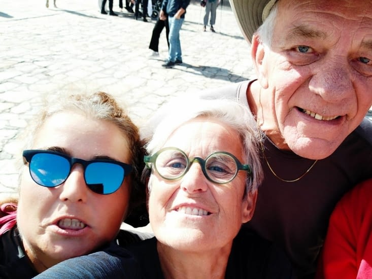 Et Elisabeth, qui est là aussi, qui veut partager malgré la triste nouvelle