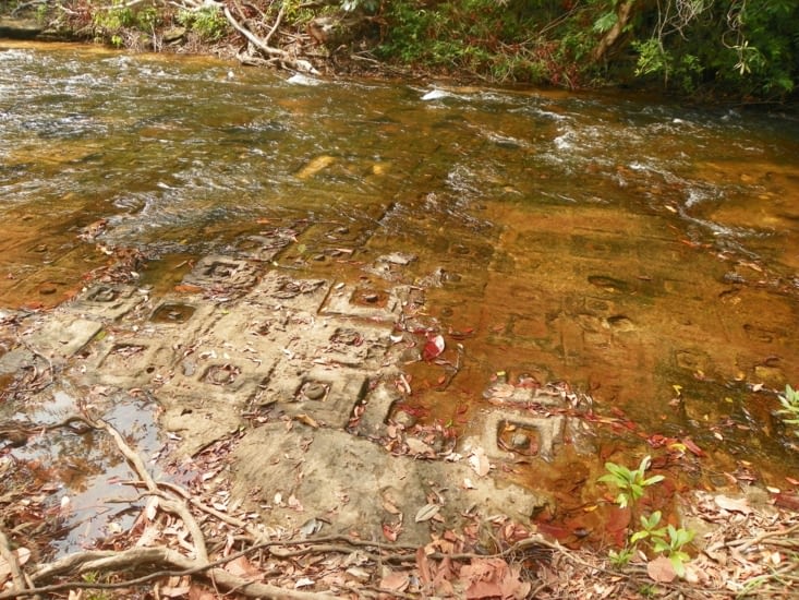 rivière aux 1000 lingas