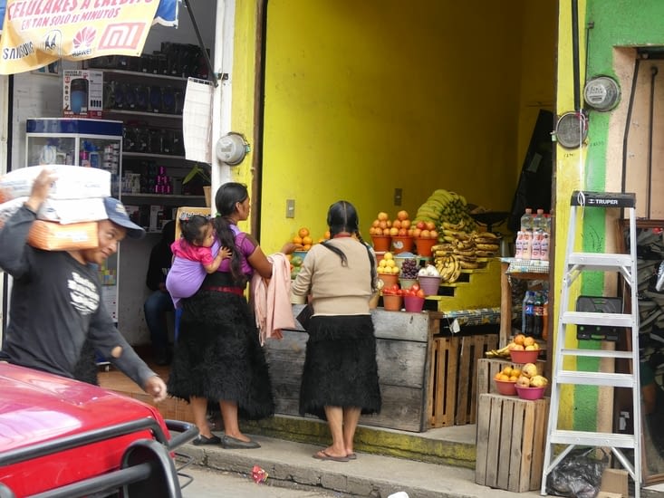 Jupe traditionnelle en laine noire