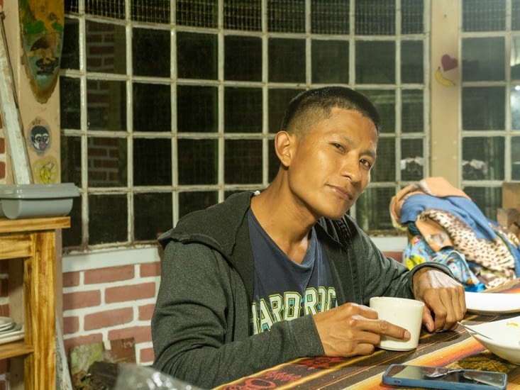 Max, employé arrivé le même jour que nous