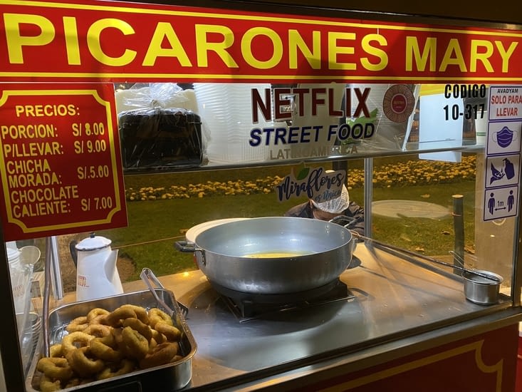 Picarones Netflix, des beignets servis avec beaucoup de miel