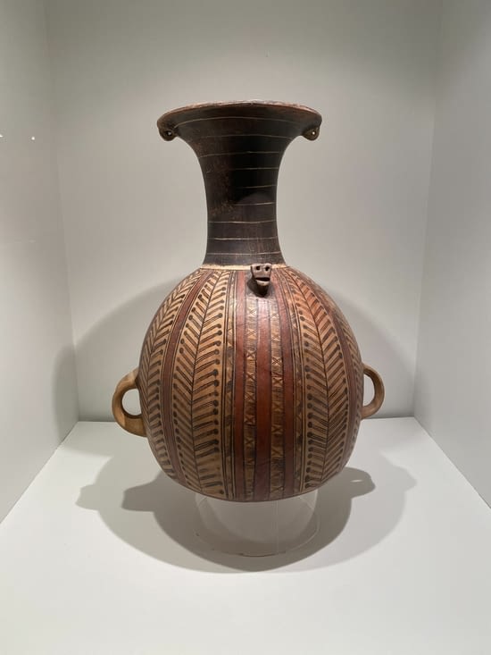 Grand vase utilisé lors de célébrations pour la chicha