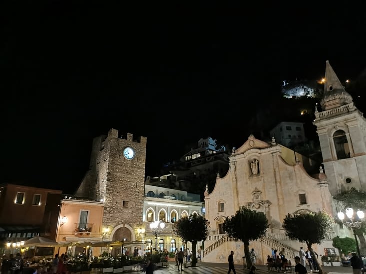 Taormine by night
