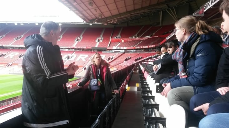 Les élèves sont attentifs