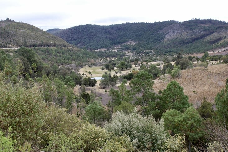 Depuis le 1er col à 2200m, ambiance Massif Central …