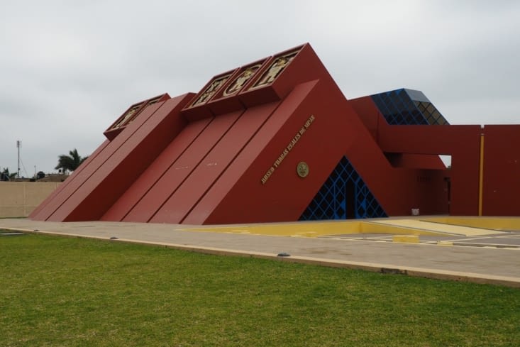 Museo reales tumbes