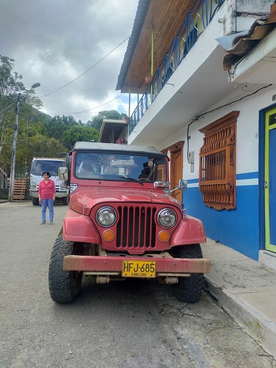 Départ en excursion en Jeep