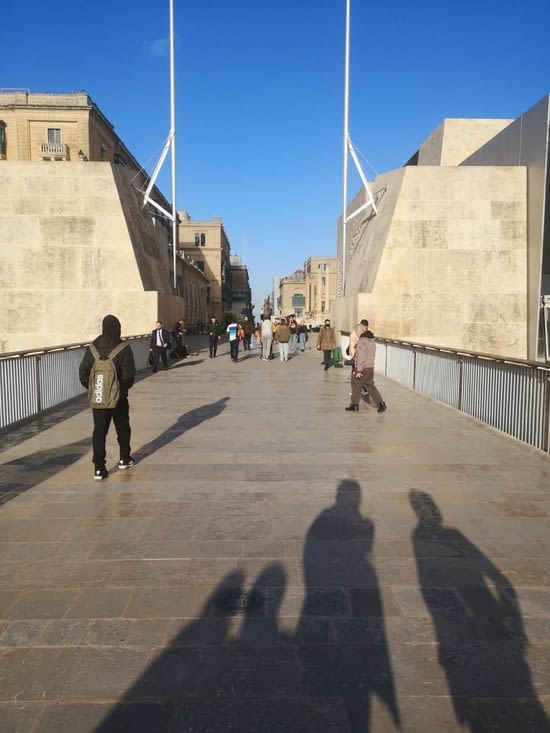 Premier coup d'oeil sur La Valette, capitale de Malte.