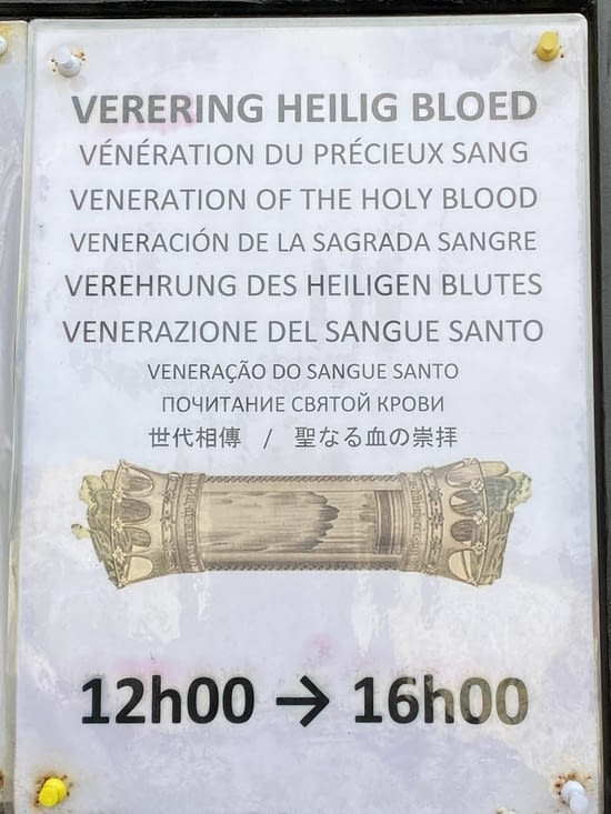 Mais plutôt que vénérer le saint-sang…