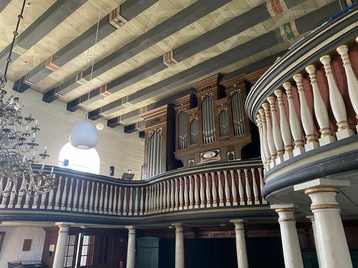 Avec orgues du XVIIIe.