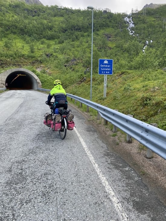 Nous passons quelques tunnels…