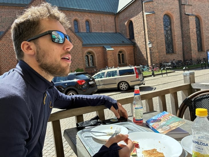 Déjeuner et visite de la Mariakirke de Ystad