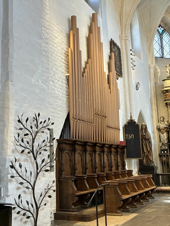 Église luthérienne où, comme il se doit, on aime la musique.