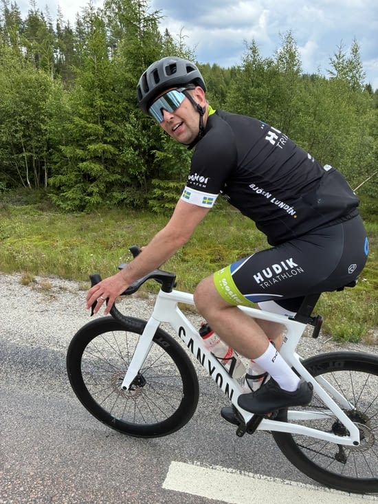 En rencontrant parfois des cyclistes suédois très sympas