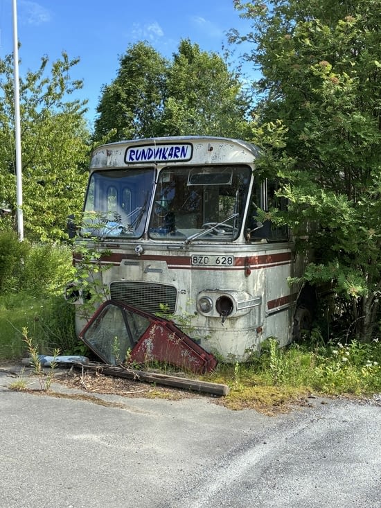 …qu’elle a préféré à ce véhicule un peu douteux….