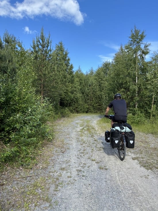Nous reprenons la route.