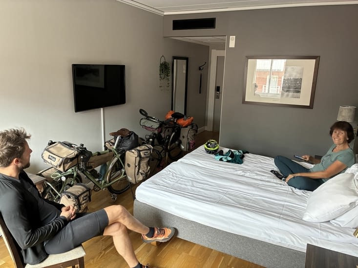 Où nous retrouvons Christine pour le dernier hôtel de la période.