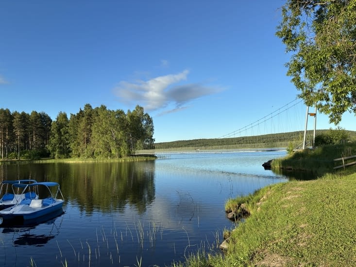Toujours un peu matinal, Ghislain n’a pas sommeil et fait le tour du 🏕️