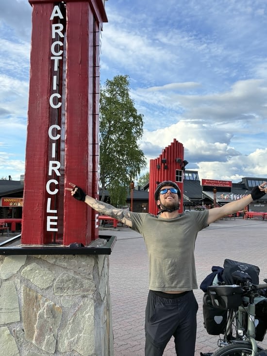 Antoine peut être fier : il a passé les 2200 kms pour son premier voyage à vélo !🎉👏