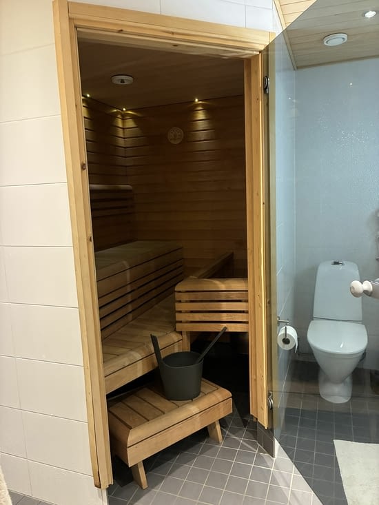 Nous profitons du sauna