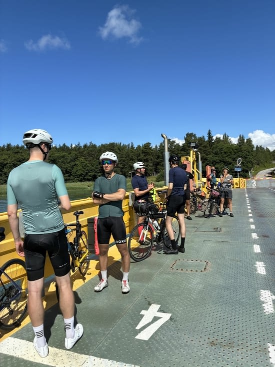 Mais nous rencontrons un peu plus de cyclistes.
