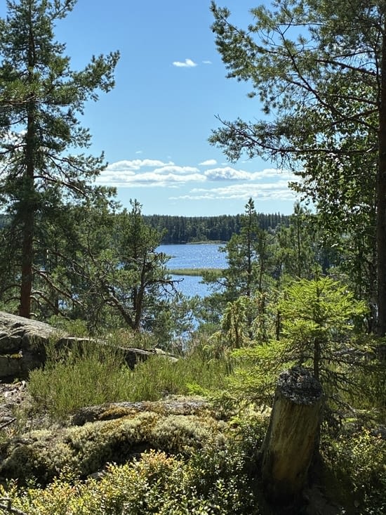 …et dans un calme parfait, nous savourons les vues sur le lac.
