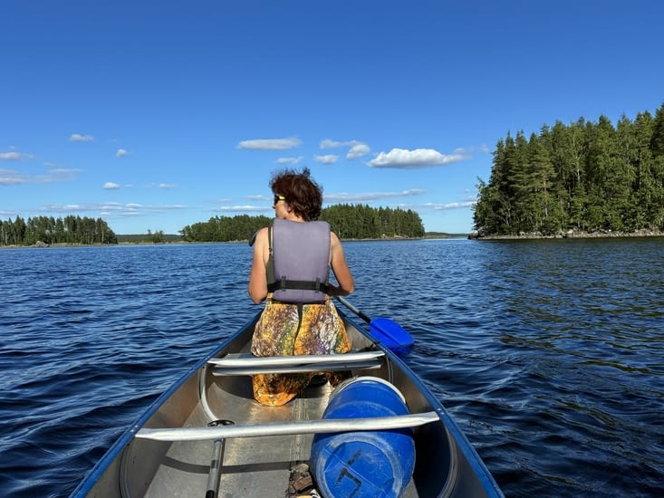 Et nous retraversons le dédale des petites îles.