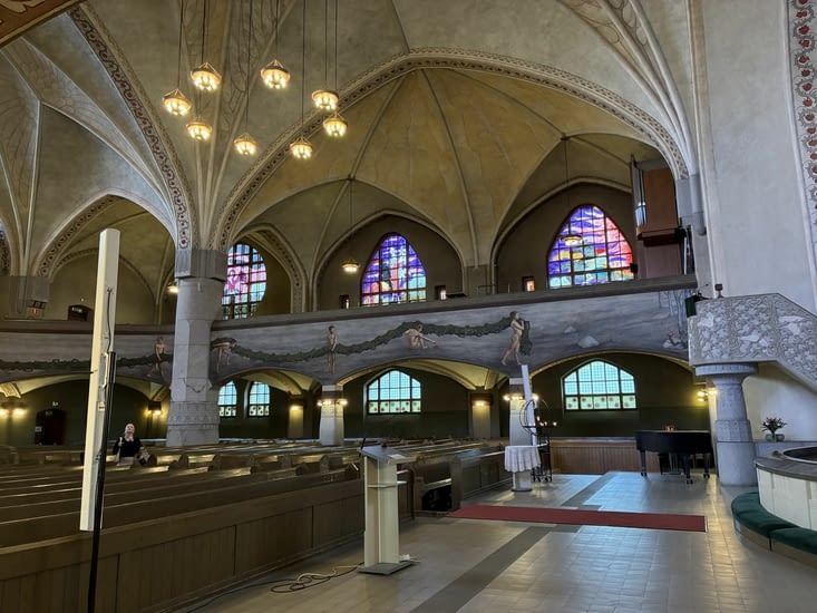 Mais à l’intérieur, c’est autre chose.