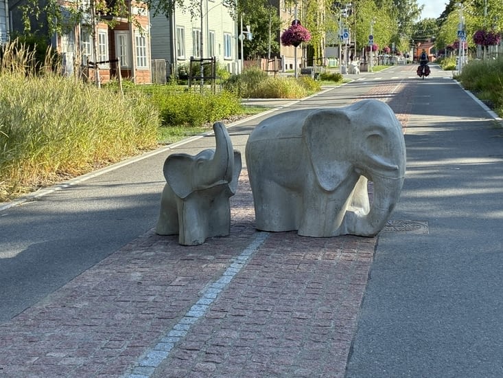 Puisqu’elle a choisi le symbole de l’éléphant.