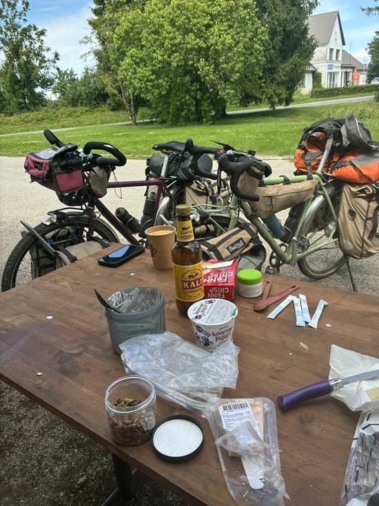 Et de déguster un agréable pique-nique agrémenté de Kvass et …