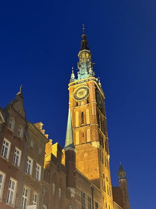 Un dernier tour en ville… avec passage devant la Ratusz
