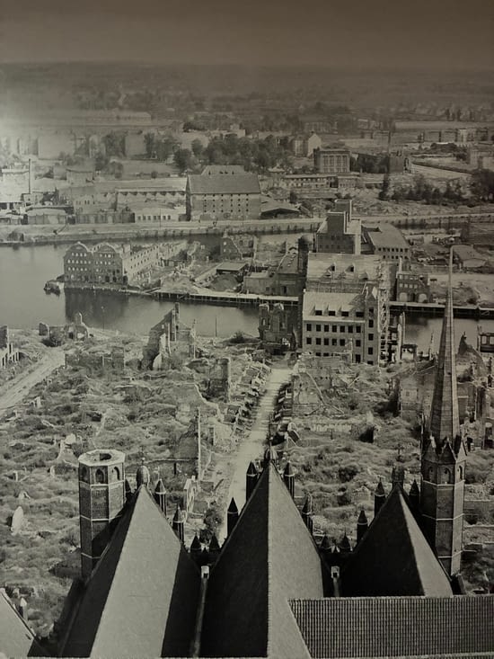 Une ville anéantie dont il ne restait presque rien.