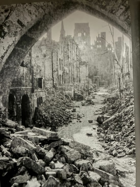 Voici ce qu’elle était à la fin de la guerre…