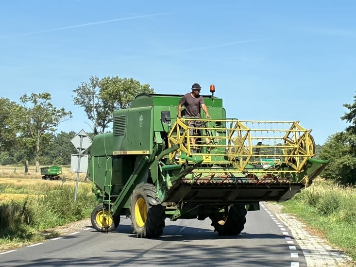 Mais c’est aussi le temps des moissons.