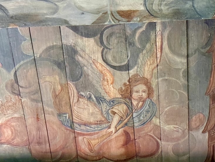 L’ange souffle dans la trompette du jugement