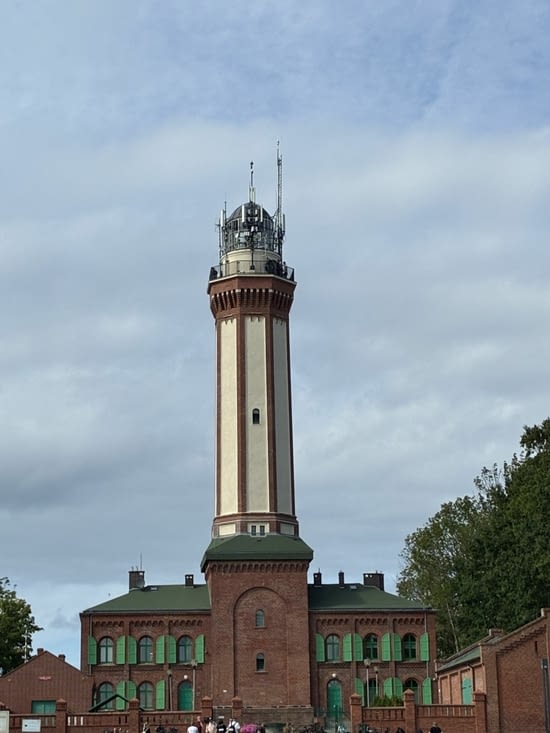 Avec le phare de Niechorze, nous approchons de la frontière